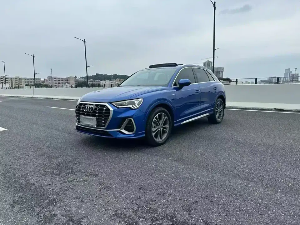 Audi Q3 Model 40 TFSI RS Kit Speed Edition 2021
