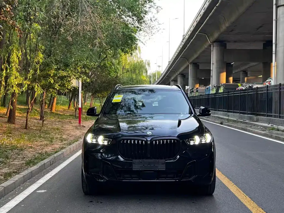 BMW X5 xDrive 40Li M Sport Night Edition Package 2026