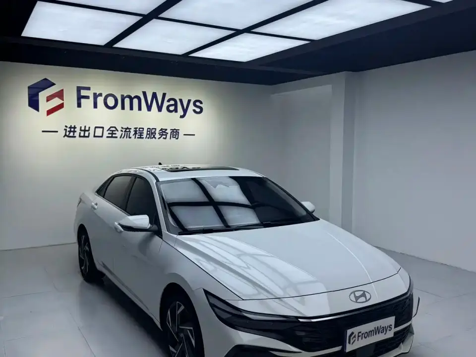 Hyundai Elantra Model 1.5L CVT LUX Premium Edition 2026