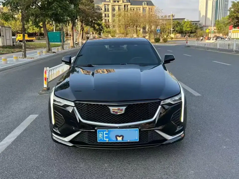Cadillac CT4 28T Fashion Edition 2021