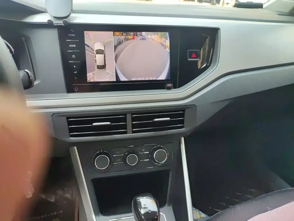 Volkswagen Polo Plus 1.5L Automatic Panorama Enjoyment Edition 2021 — фото 6