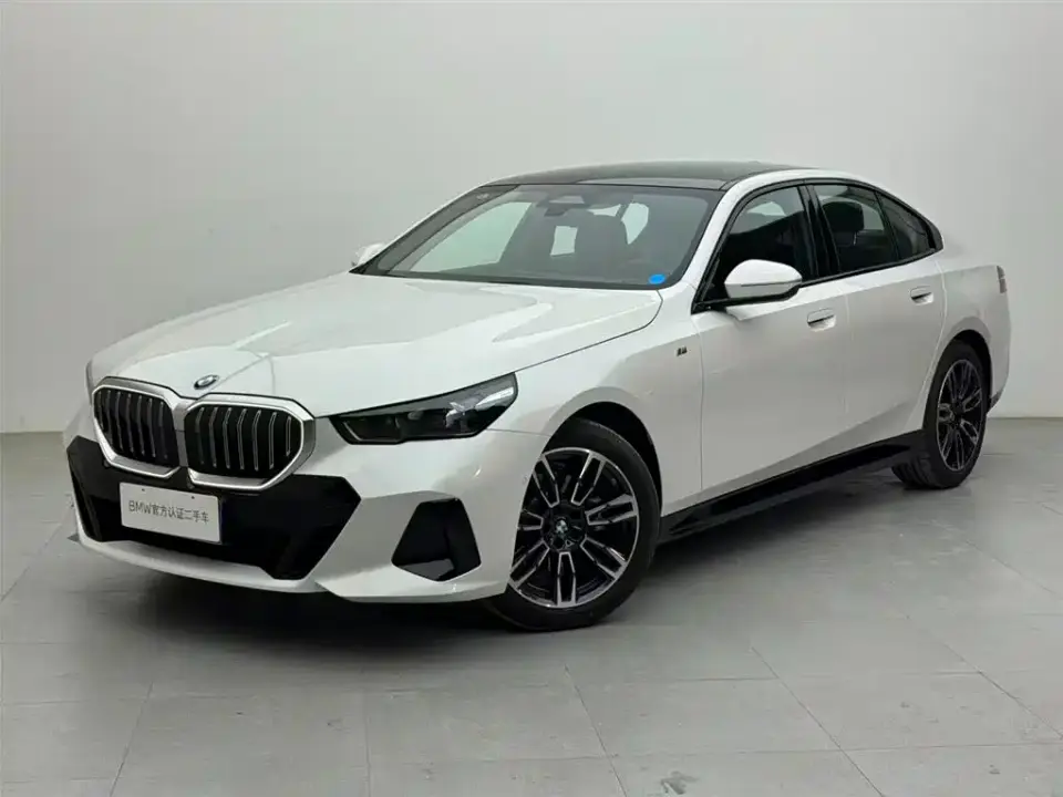 BMW 5 Series (Import) Model 525i M Sport Package 2025