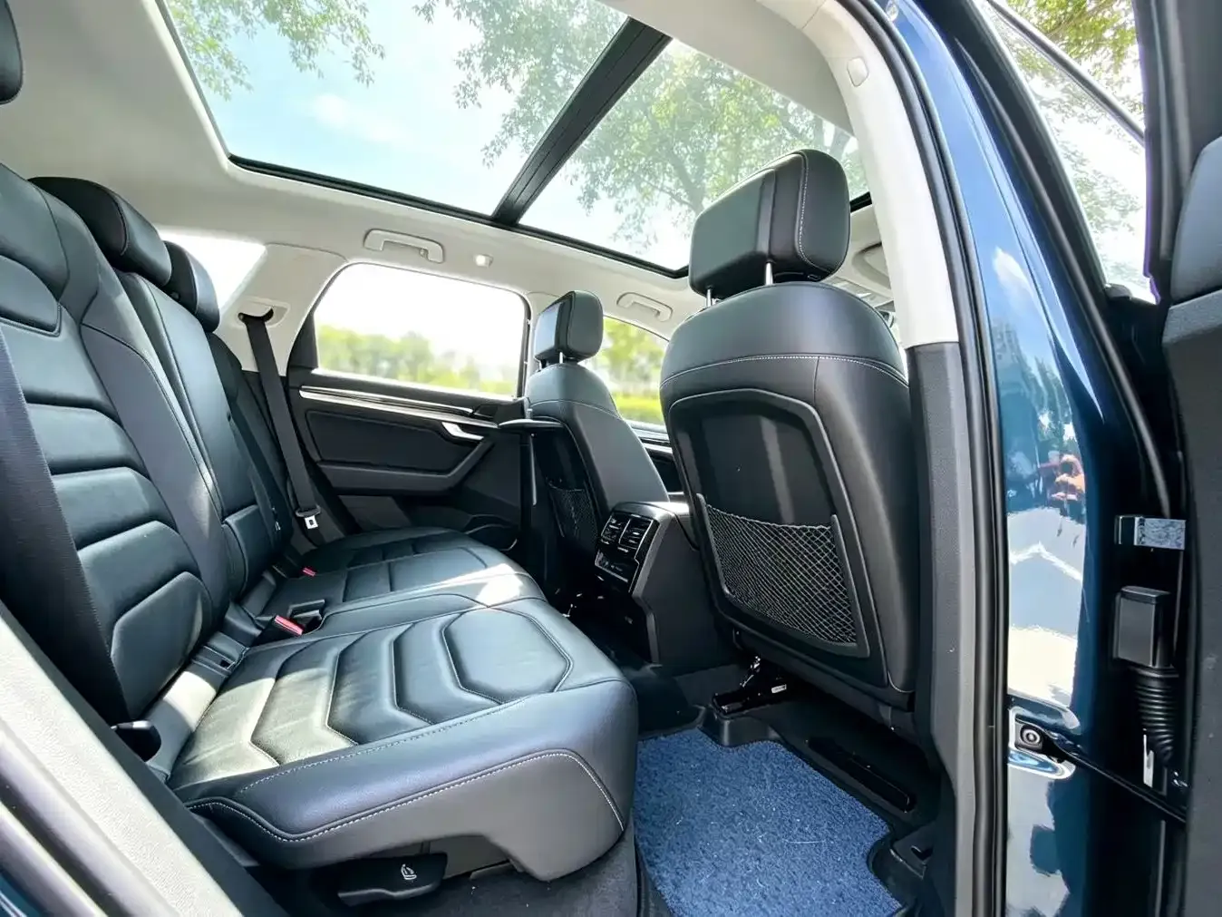 Volkswagen Touareg 2.0TSI R-Line 2021 — фото 6