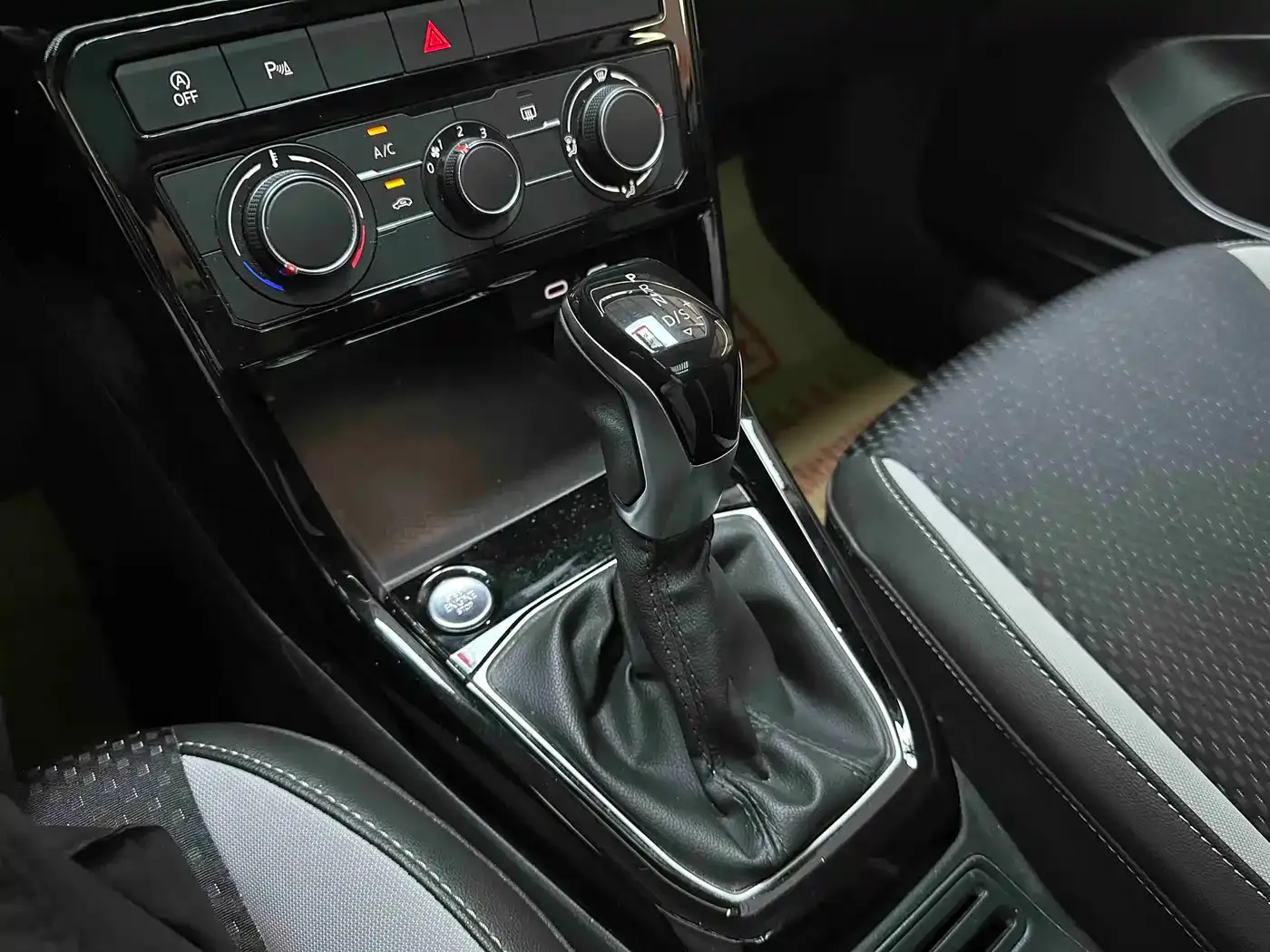 Volkswagen Tanying 1.5L Automatic Smart Connect Edition 2021 — фото 10
