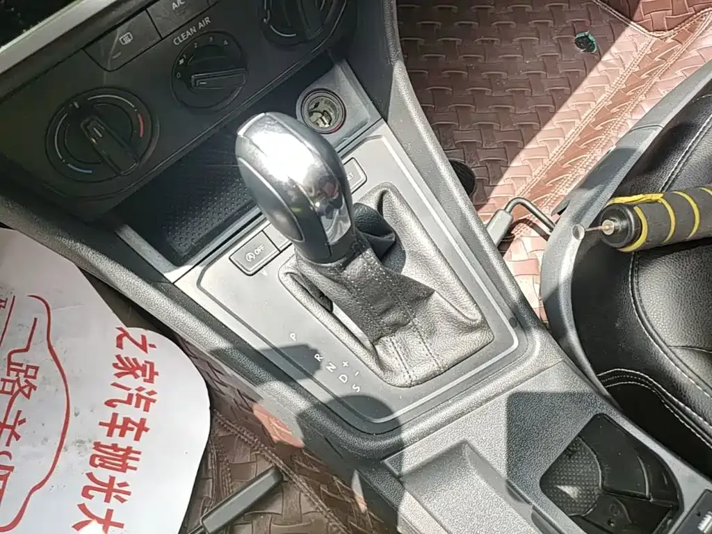 Volkswagen Lavida Lavida Start 1.5L Auto Trend (China VI) 2021 — фото 14