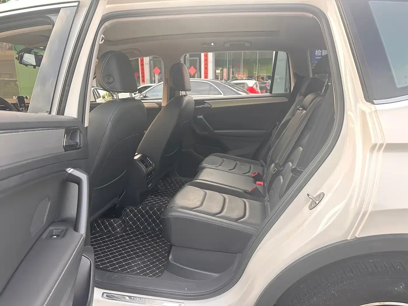 Volkswagen Tiguan L 330TSI Automatic 2WD Smart 2021 — фото 7