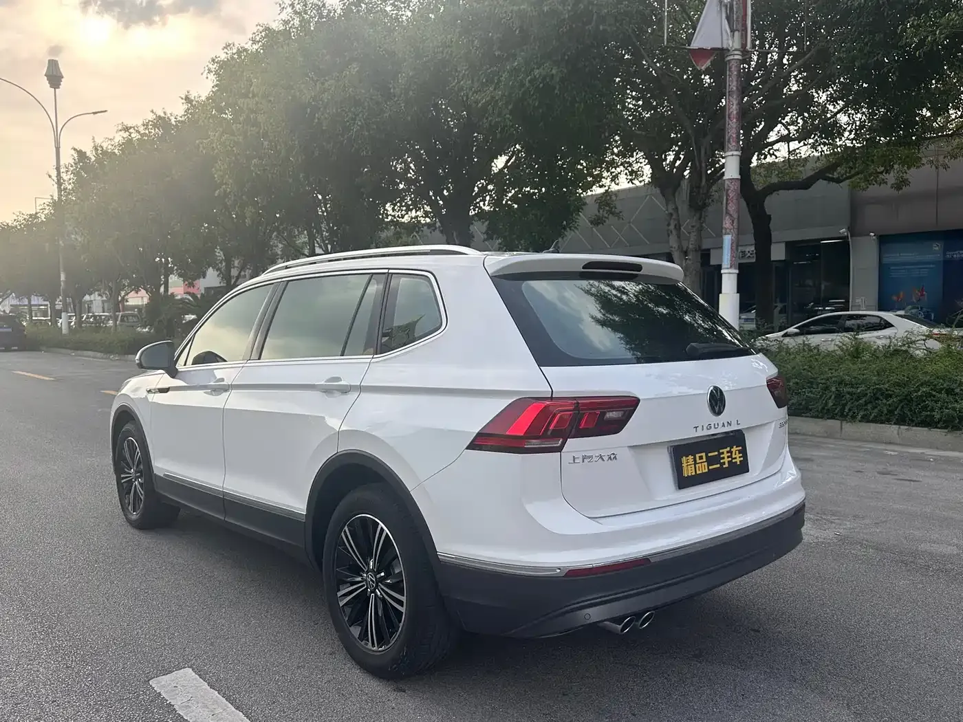 Volkswagen Tiguan L 330TSI Automatic 2WD Smart 2021 — фото 16