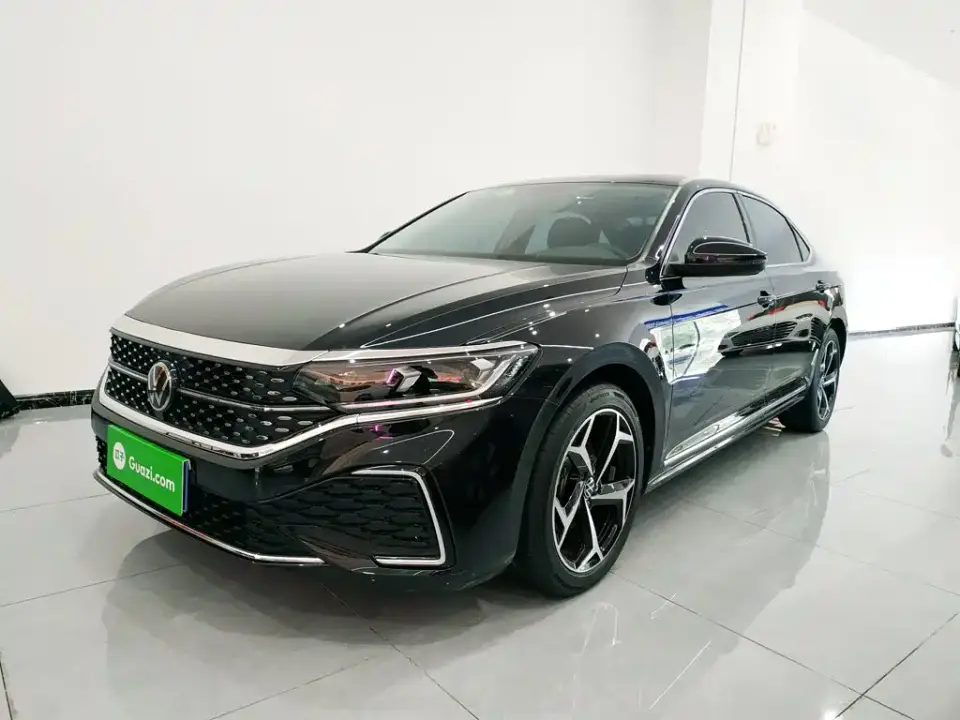 Volkswagen Passat 380TSI Starlight Dragon Soaring Edition 2024