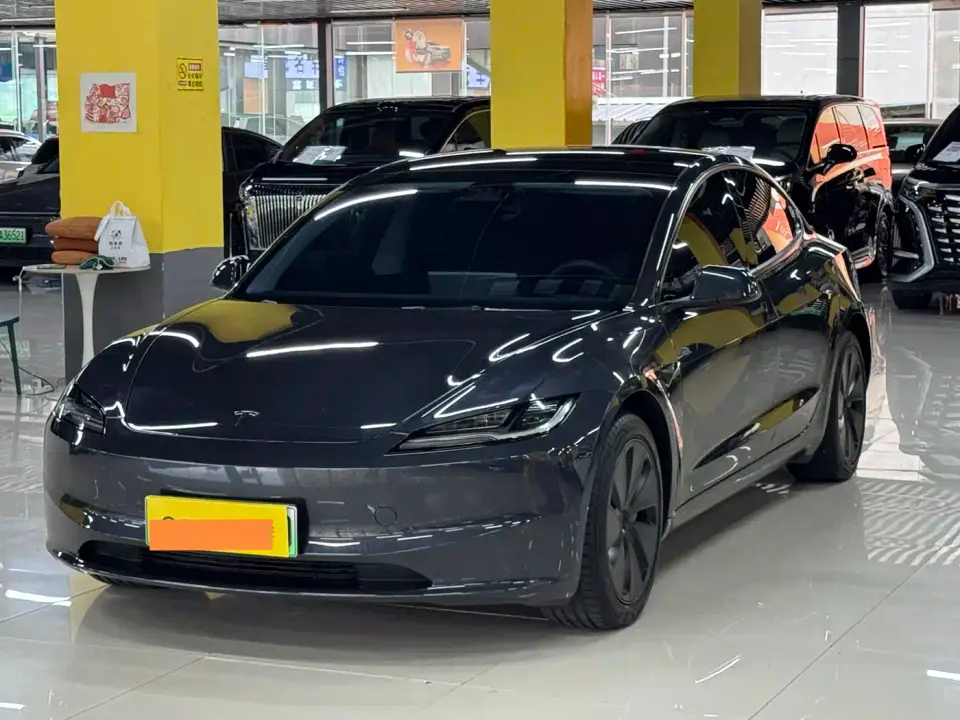 Tesla Model 3 Long Range All-Wheel Drive 2025