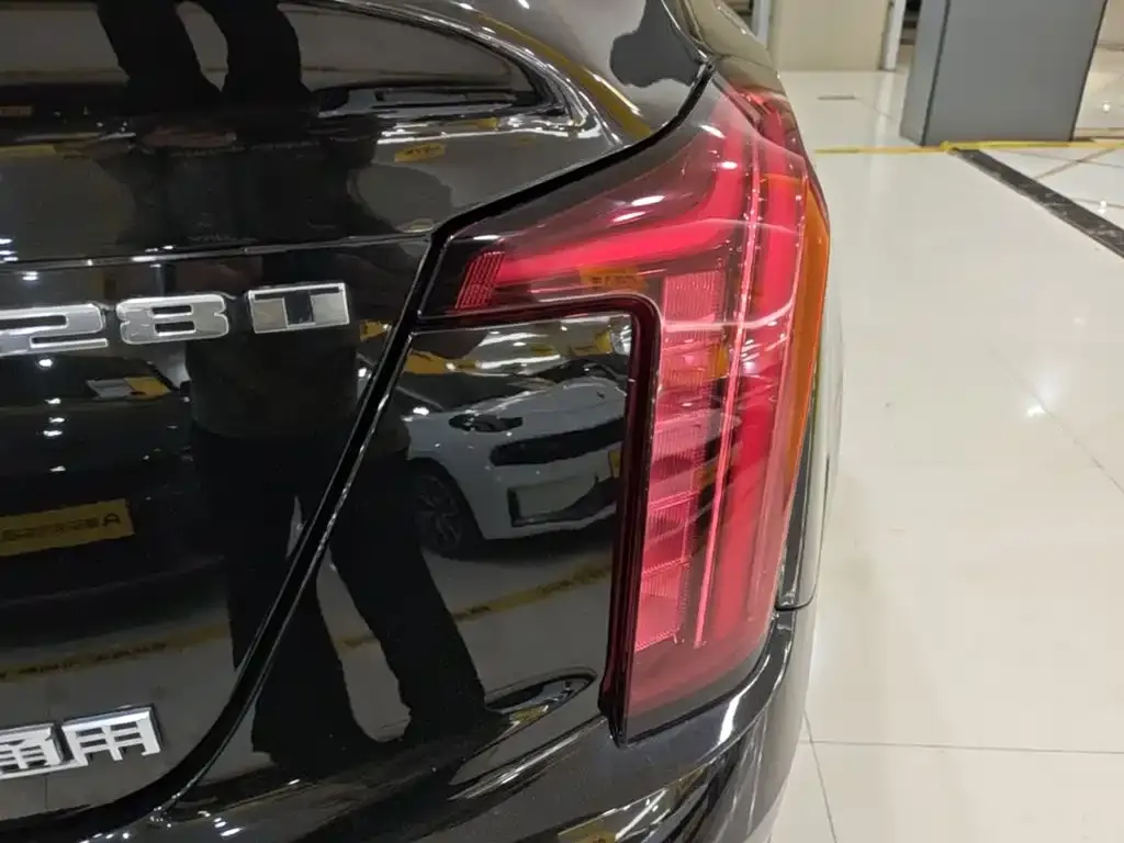 Cadillac CT5 Facelift 28T Luxury Edition 2026 — фото 24