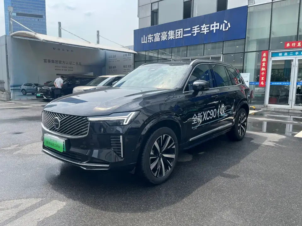 Volvo XC90 Plug-in Hybrid Facelift T8 Smart Premium Luxury 7-seater 2025