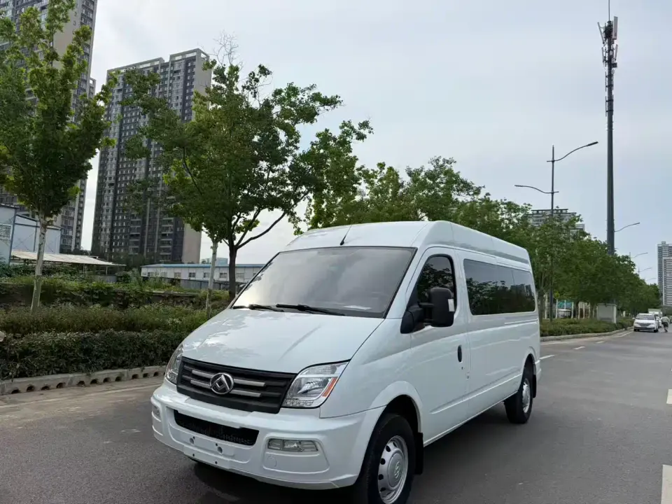 SAIC Maxus Xintu V80 2.0T PLUS Manual All-round King Long Wheelbase Medium Roof 6/7/8/9-seater 2023