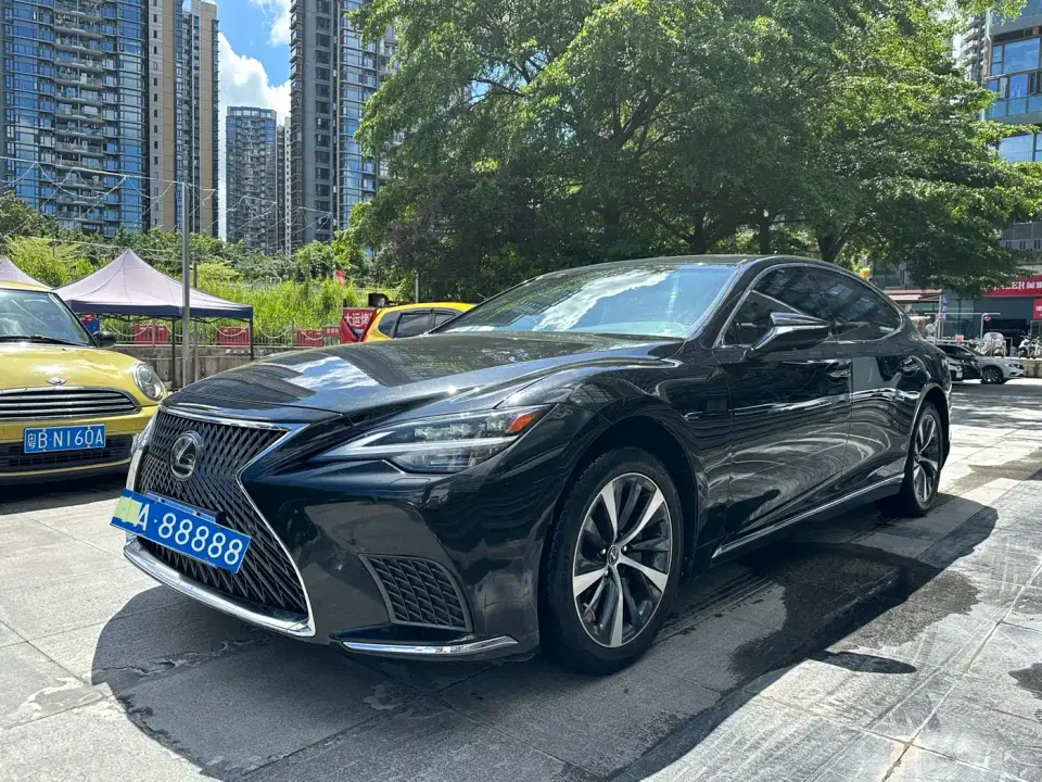 Lexus LS 500h Excellence Edition 2021