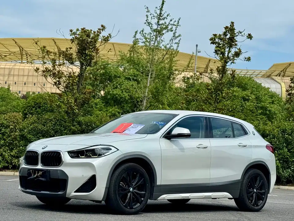 BMW X2 sDrive25i Leading M Sport Package 2021