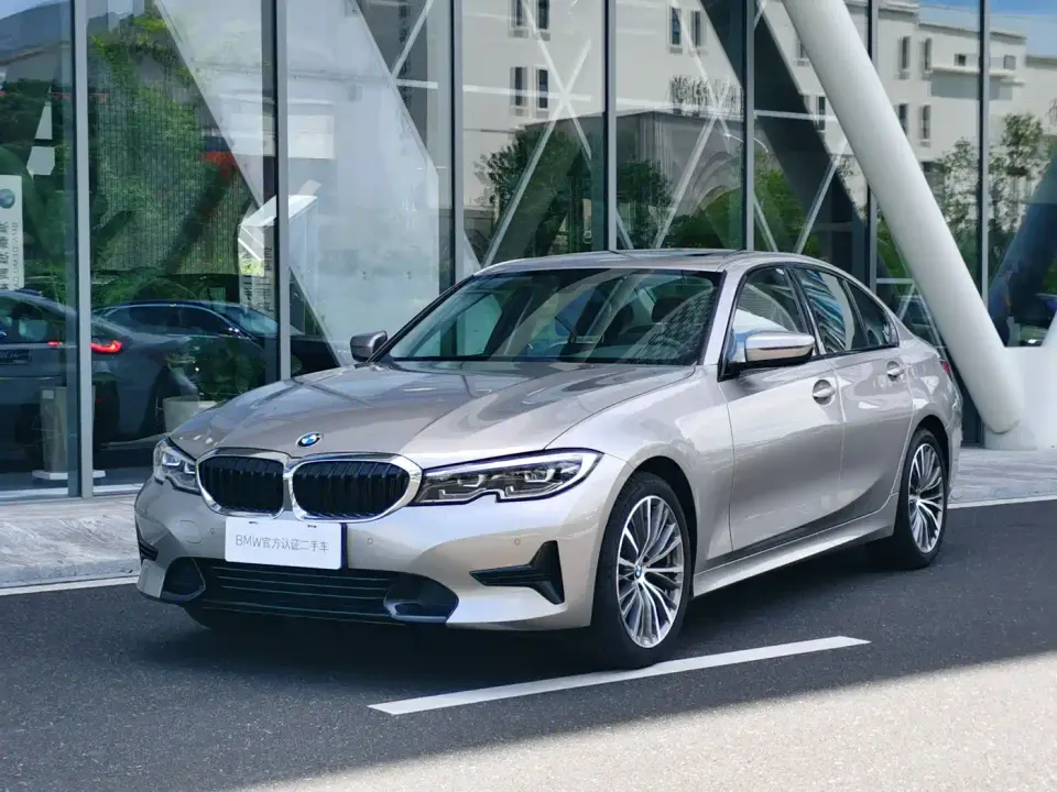 BMW 3 Series 320i Sport Package 2022