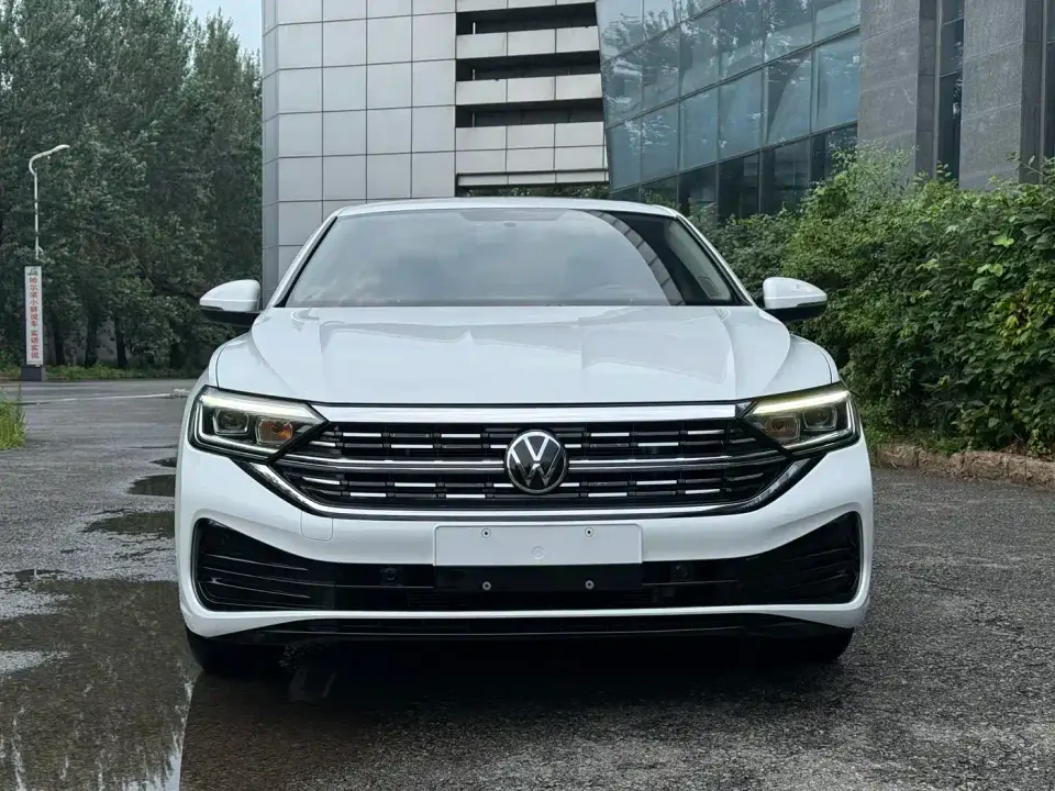Volkswagen Sagitar Model Year 280TSI DSG Surpass Edition 2023