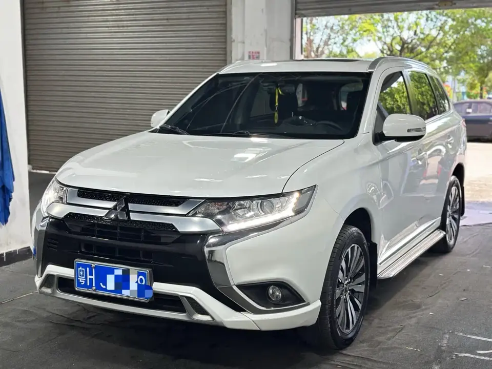 Mitsubishi Outlander 2.0L FWD Comfort Edition 5-seater 2021