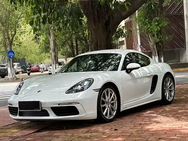 Porsche 718 Cayman 2.0T 2024