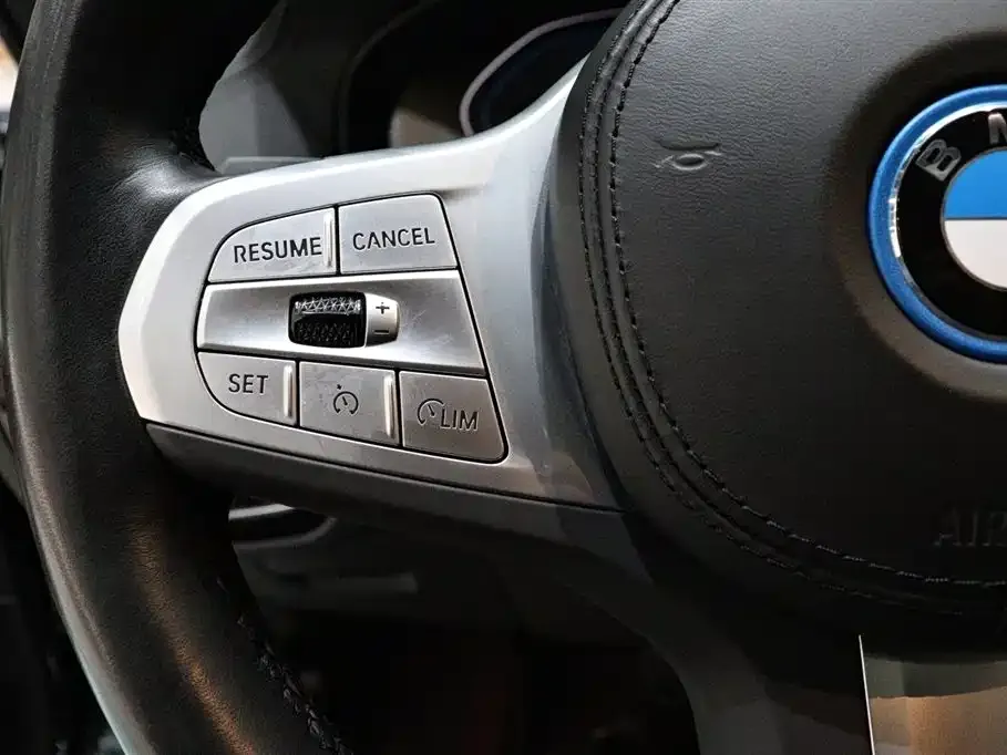 BMW 5 Series New Energy 535Le M Sport Package 2023 — фото 15