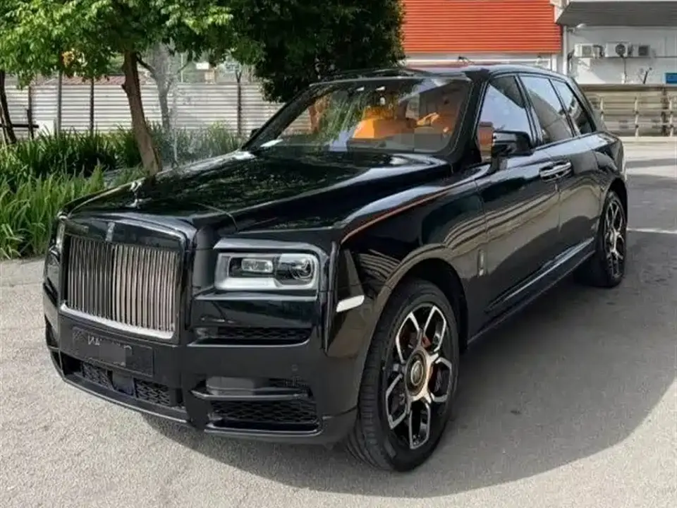 Rolls-Royce Cullinan Black Badge 2024