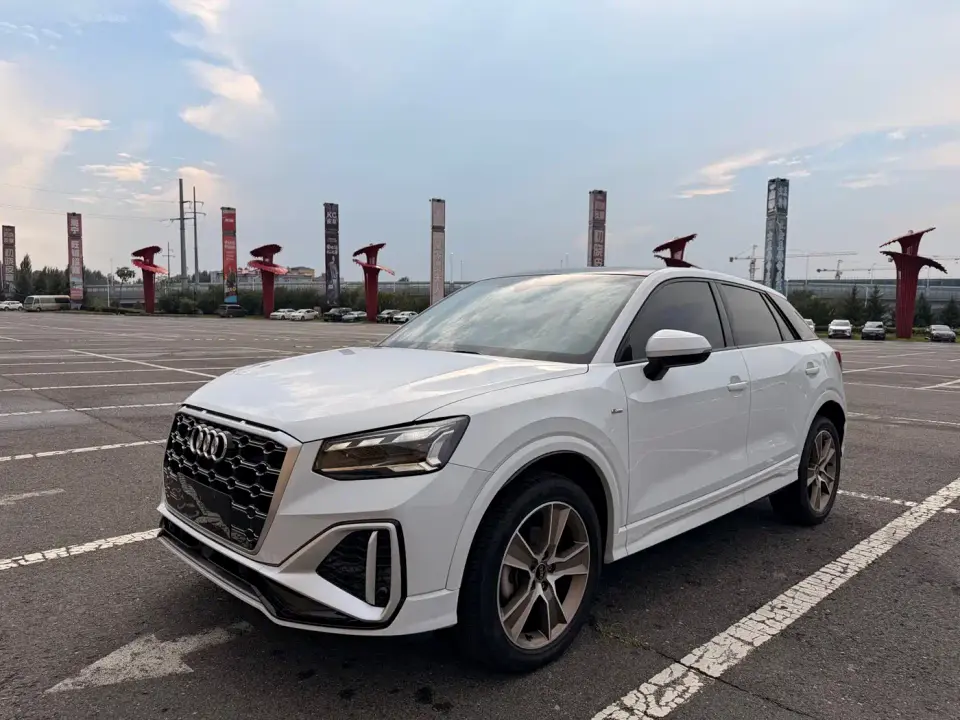 Audi Q2L 35 TFSI Fashion Dynamic 2022