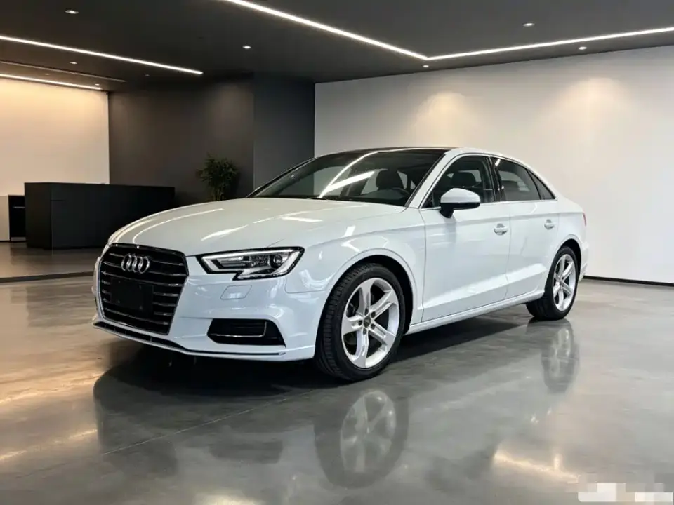 Audi A3 Facelift Limousine 35 TFSI Progressive (China VI) 2020