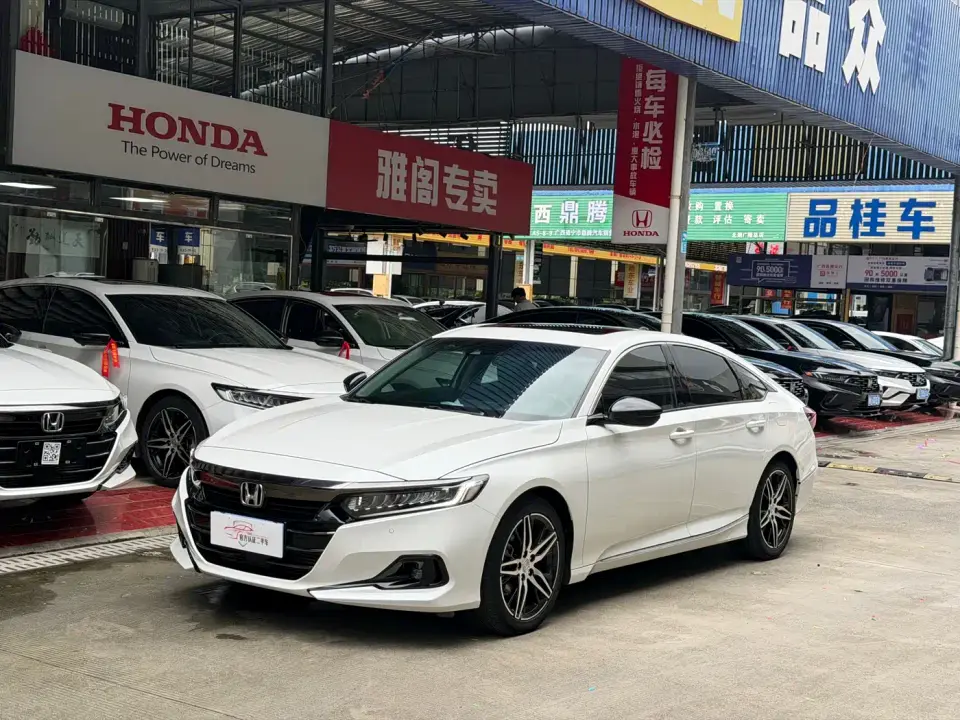 Honda Accord 260TURBO Phantom Night Premium 2022