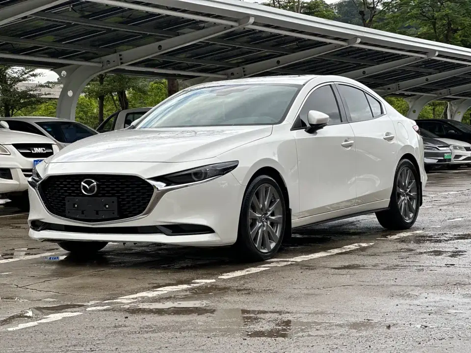 Mazda Mazda3 Axela 2.0L Automatic Quality Glamour 2022