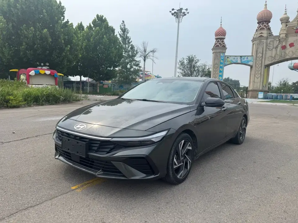 Hyundai Elantra 1.5L CVT TOP Flagship Edition 2023