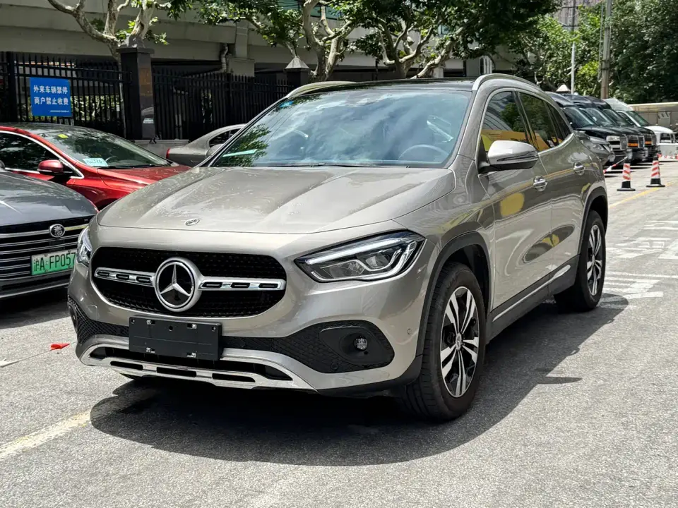 Mercedes-Benz GLA-Class GLA 220 2023
