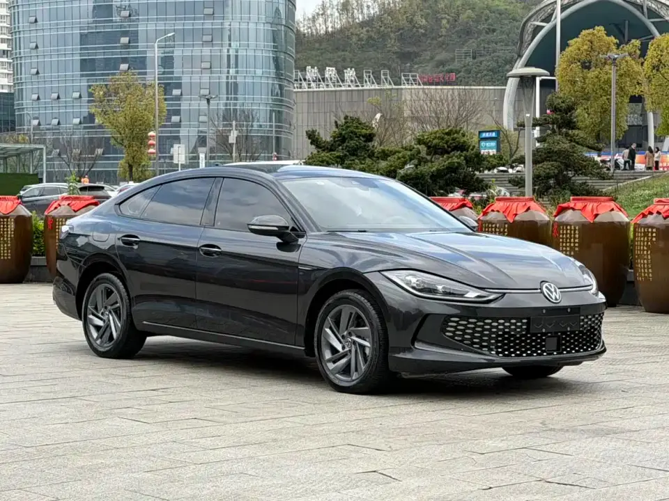 Volkswagen Lamando Lamando L 280TSI DSG Glamour Edition 2024