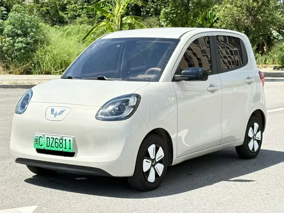 Wuling Motors Hongguang MINIEV 4-Door Advanced 2025