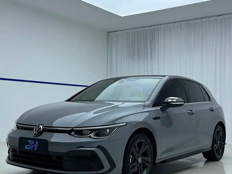 Volkswagen Golf Model 280TSI DSG R-Line 2022