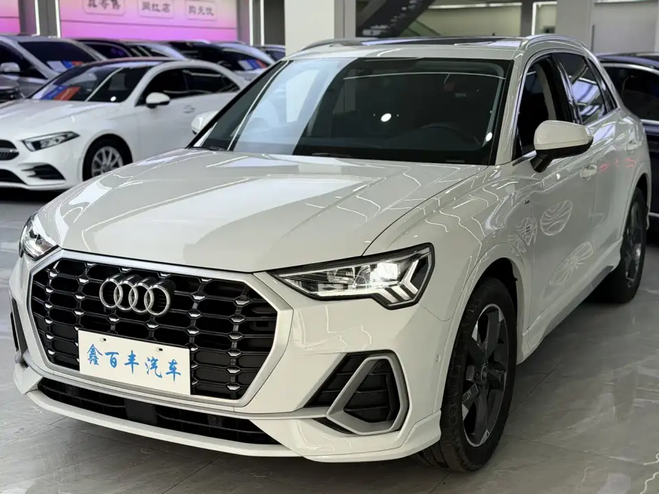 Audi Q3 35 TFSI Fashion Dynamic (1.4T) 2023