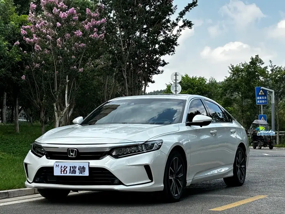 Honda Inspire 260TURBO Deluxe Edition 2022