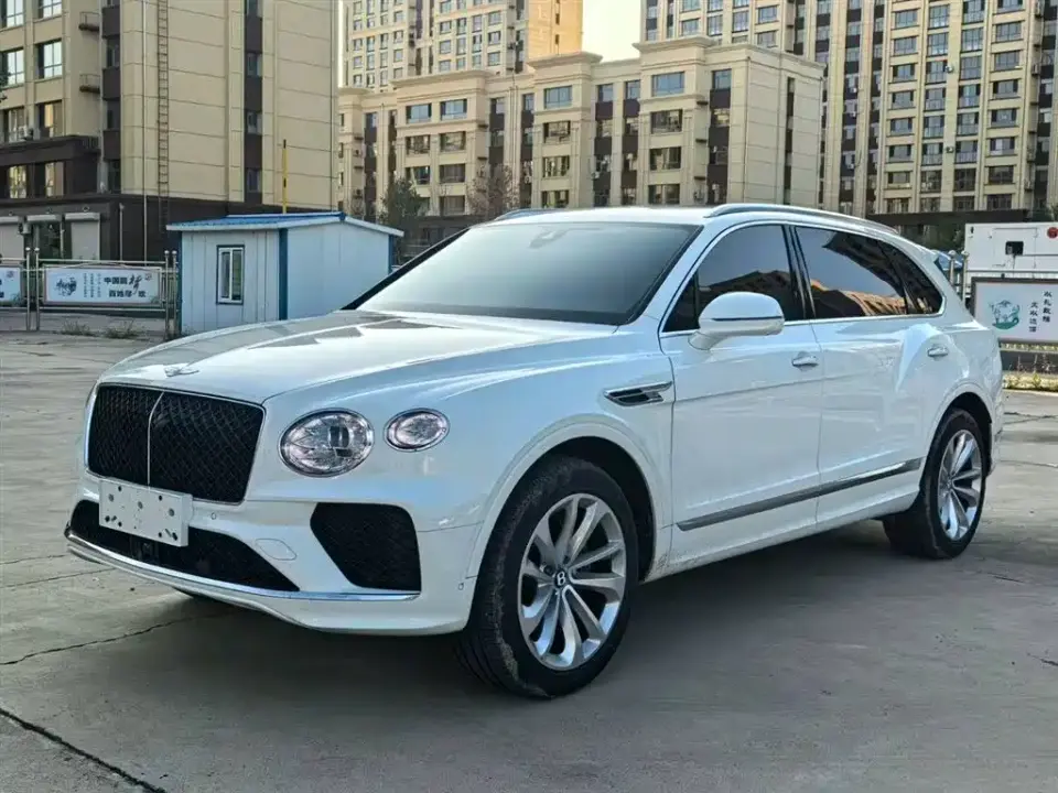 Bentley Bentayga 4.0T V8 Long Wheelbase 2024