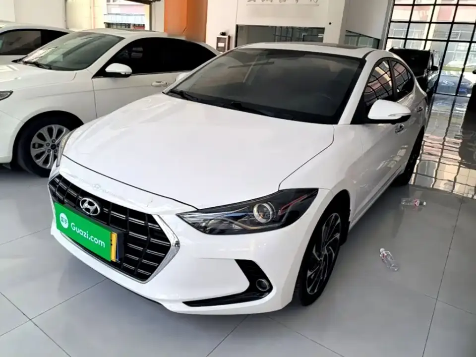 Hyundai Elantra 1.5L CVT Smart Elite 2020