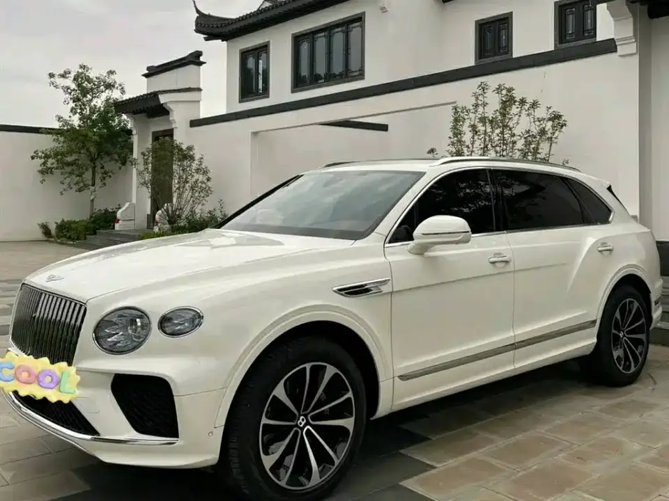 Bentley Bentayga 4.0T V8 Long Wheelbase Version 2024