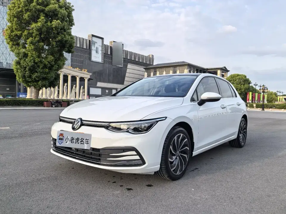 Volkswagen Golf Facelift 280TSI DSG Pro 2024