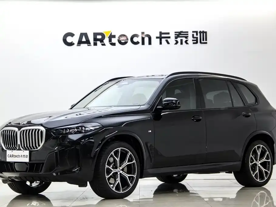 BMW X5 xDrive 30Li Premium M Sport Black Night Package 2023
