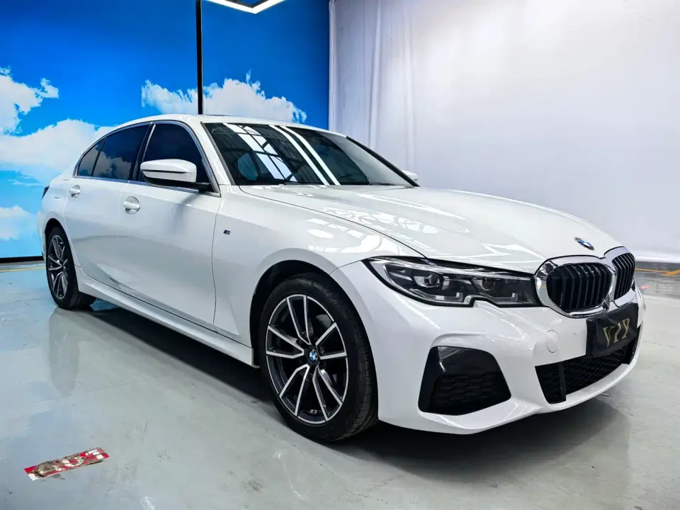 BMW 3 Series 325Li M Sport Package 2022