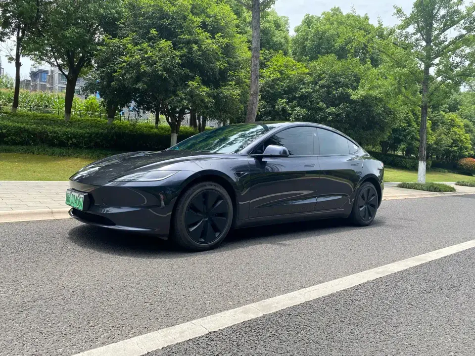 Tesla Model 3 Rear-Wheel Drive 2024