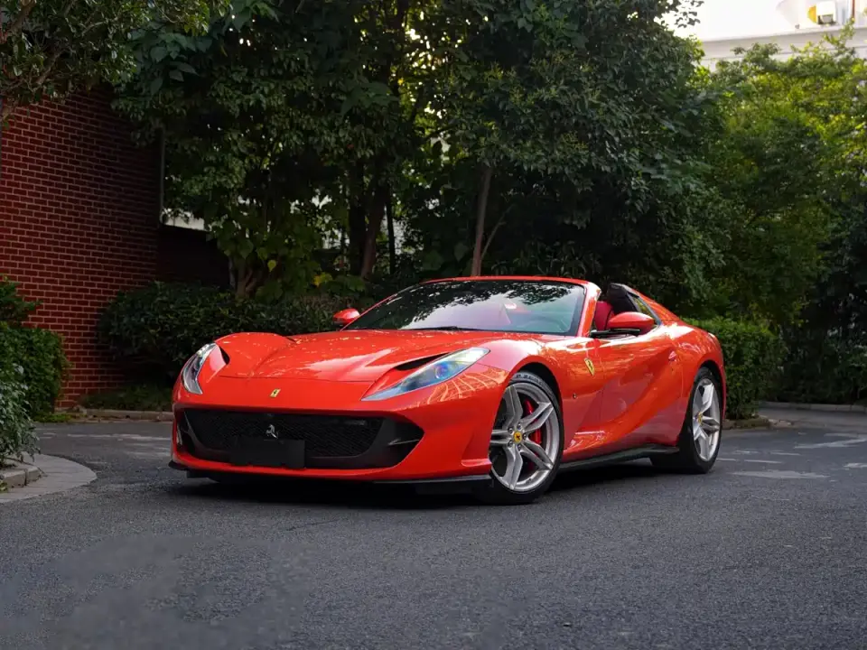 Ferrari 812 6.5L GTS 2021