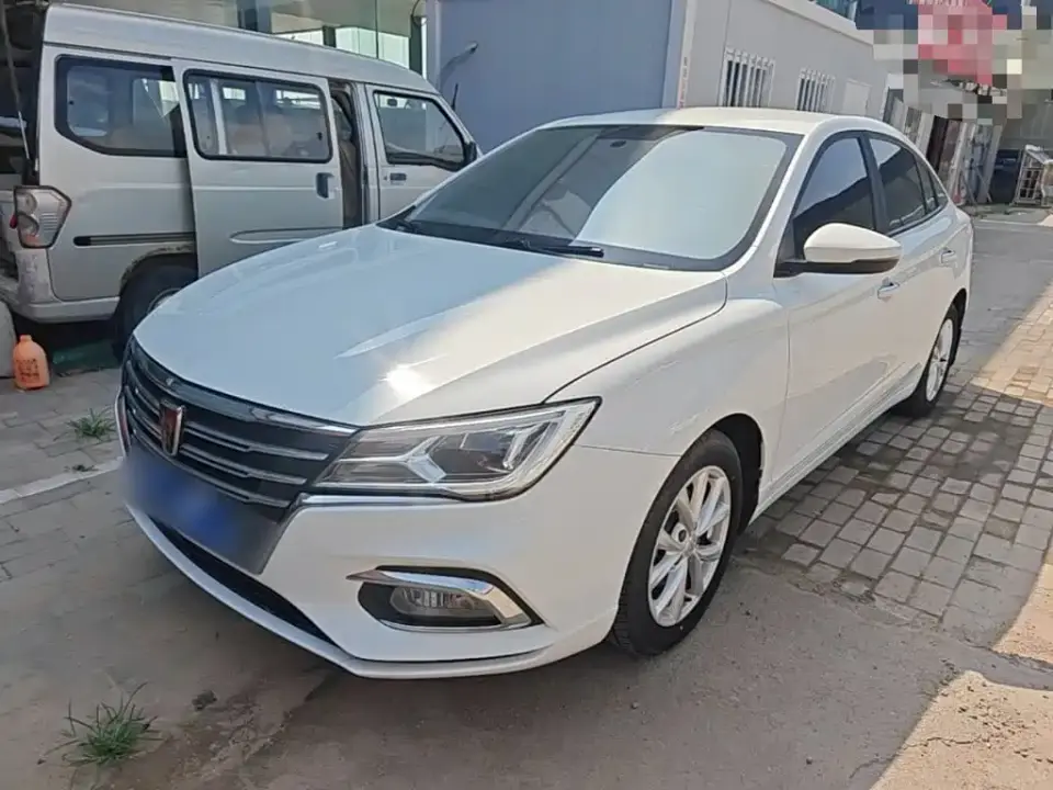 Roewe i5 1.5L Manual 4G Connected Premium Edition 2021