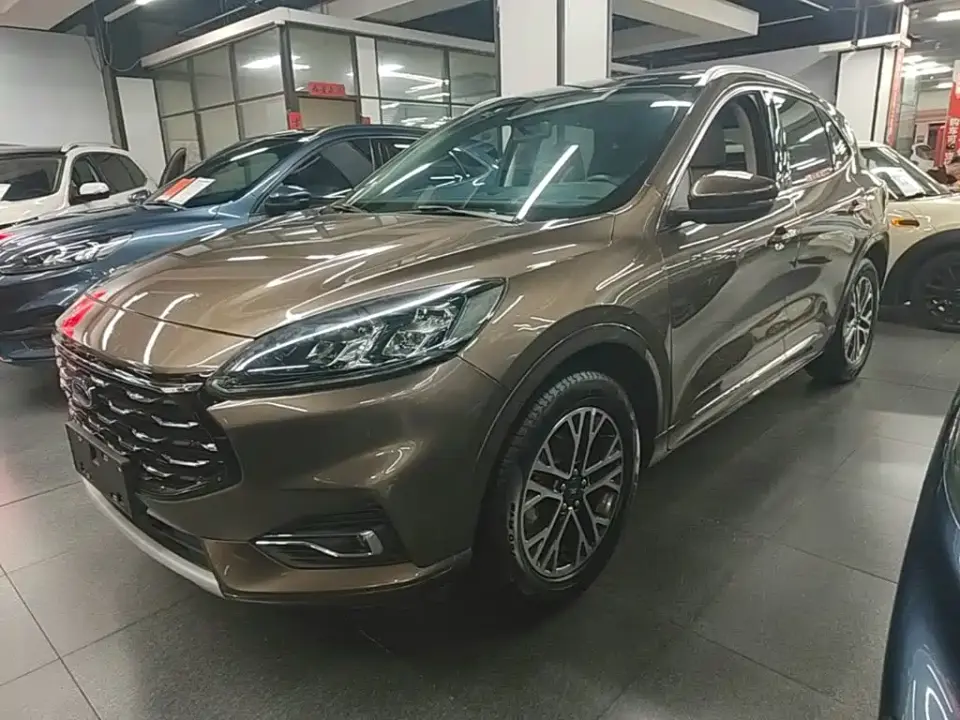 Ford Escape EcoBoost 245 AWD Premium Edition 2020