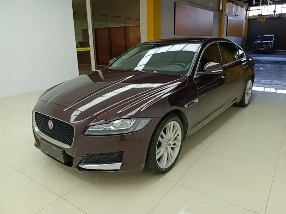 Jaguar XFL XFL 2.0T P250 4WD Premium Edition 2021