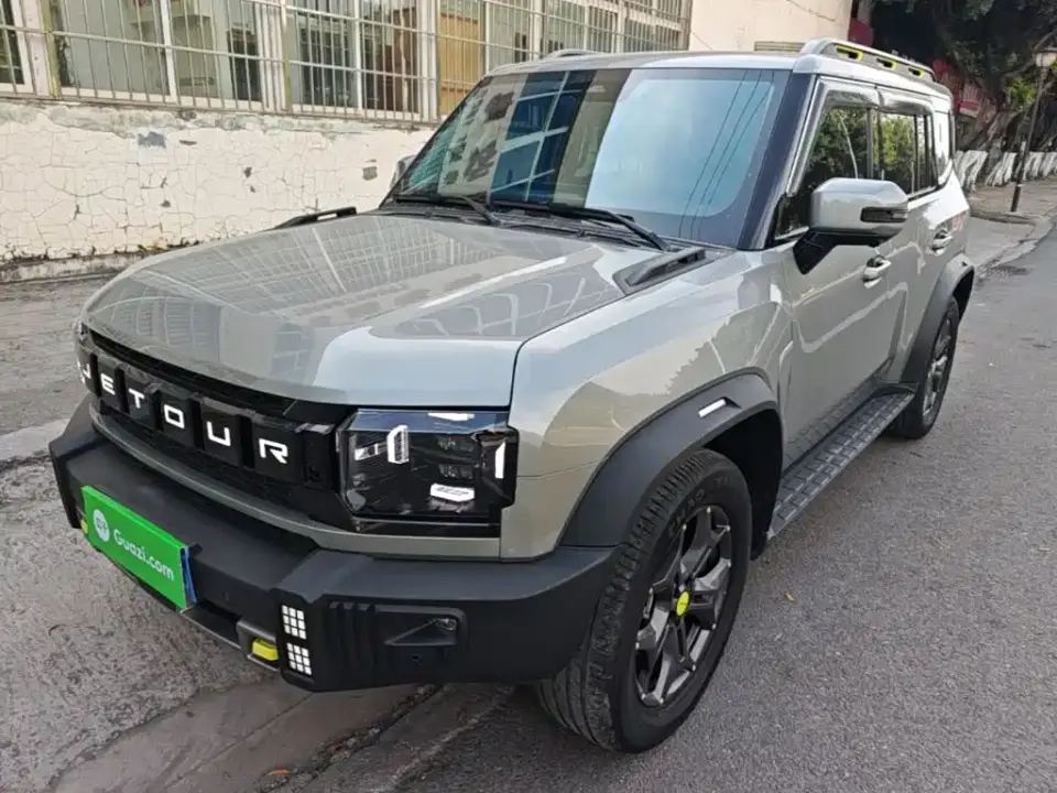 Jetour Traveler Model 2.0T 4WD Cross PRO 2024