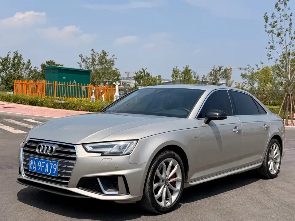 Audi A4L 45 TFSI quattro Personality Sport (China VI) 2019
