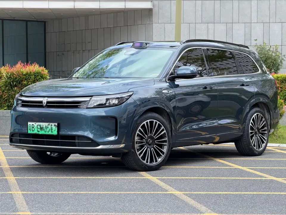 AITO Wenjie AITO M7 1.5T Smart Drive 4WD Ultra 5-seater 2024