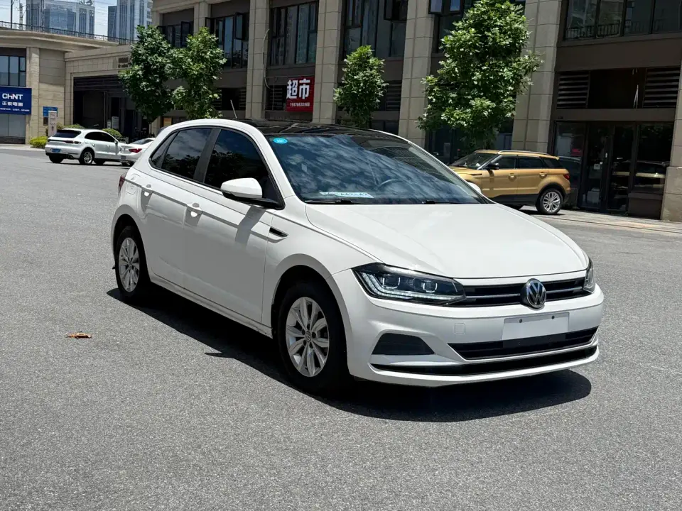 Volkswagen Polo Plus 1.5L Automatic Colorful Tech Edition 2020